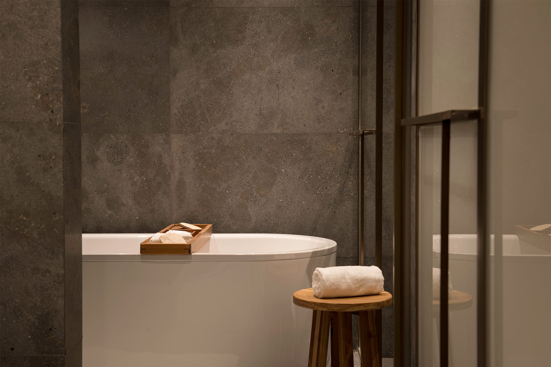The Sukhothai Shanghai Executive Room Bathroom
